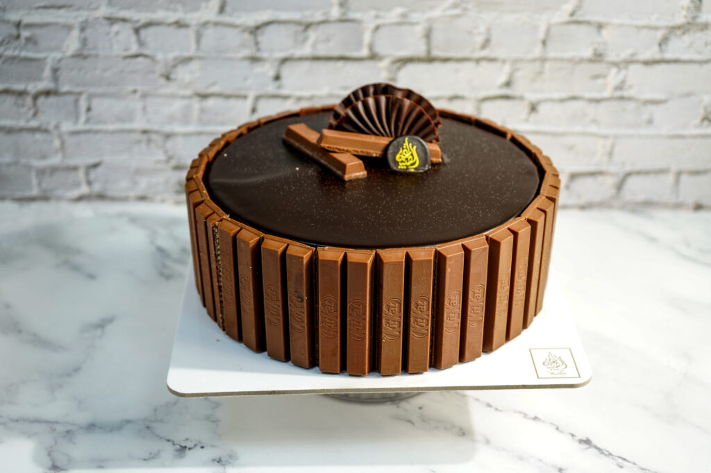 CHOC. KITKAT CAKE