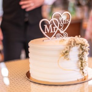 Mr & Mrs Topper Wedding Cake